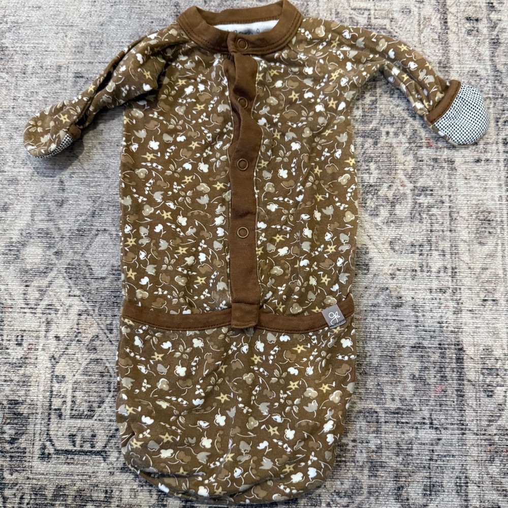Goumi Trillium Sleeper Gown Newborn